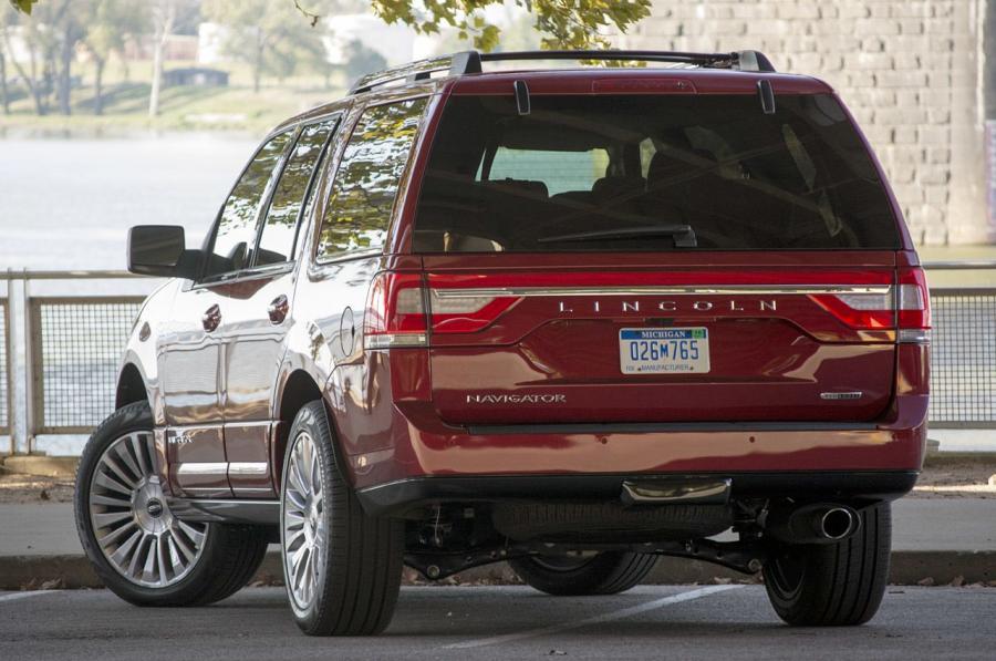  Lincoln Navigator 2014 года  (фото 34 из 61)